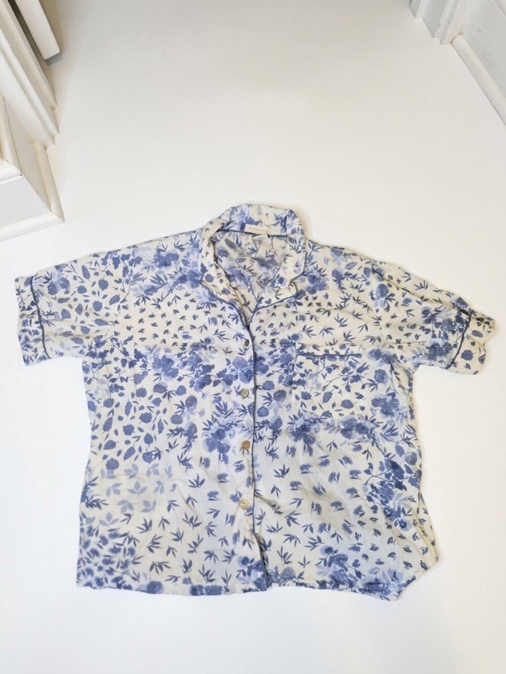 Joie 100% Organic Cotton Pajama Top Shirt Blue Floral Pattern Comfy Size Medium